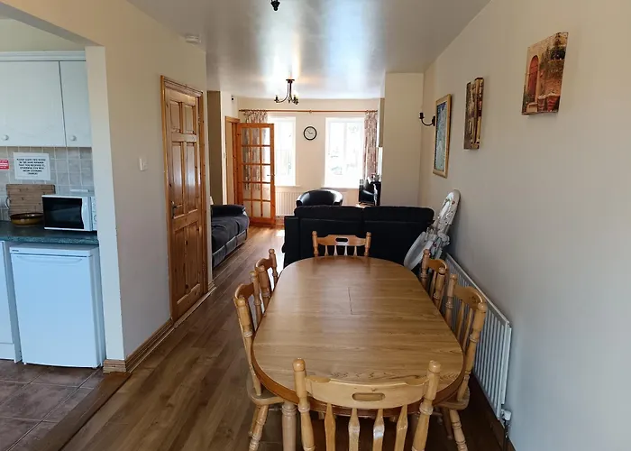 4 Bed By The Sea